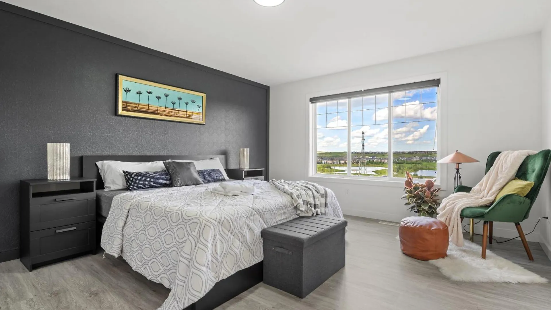 Luxury Lakeview Home - 2500Sqft Of Private Space With 5 Beds, 4 Bath, 2 Living Rooms, Kitchen, Ac, Jacuzzi, 10 Guests Max, Basement Not Included, 18-Min To Airport, 20-Min To Downtown, 80-Min To Banff YYC