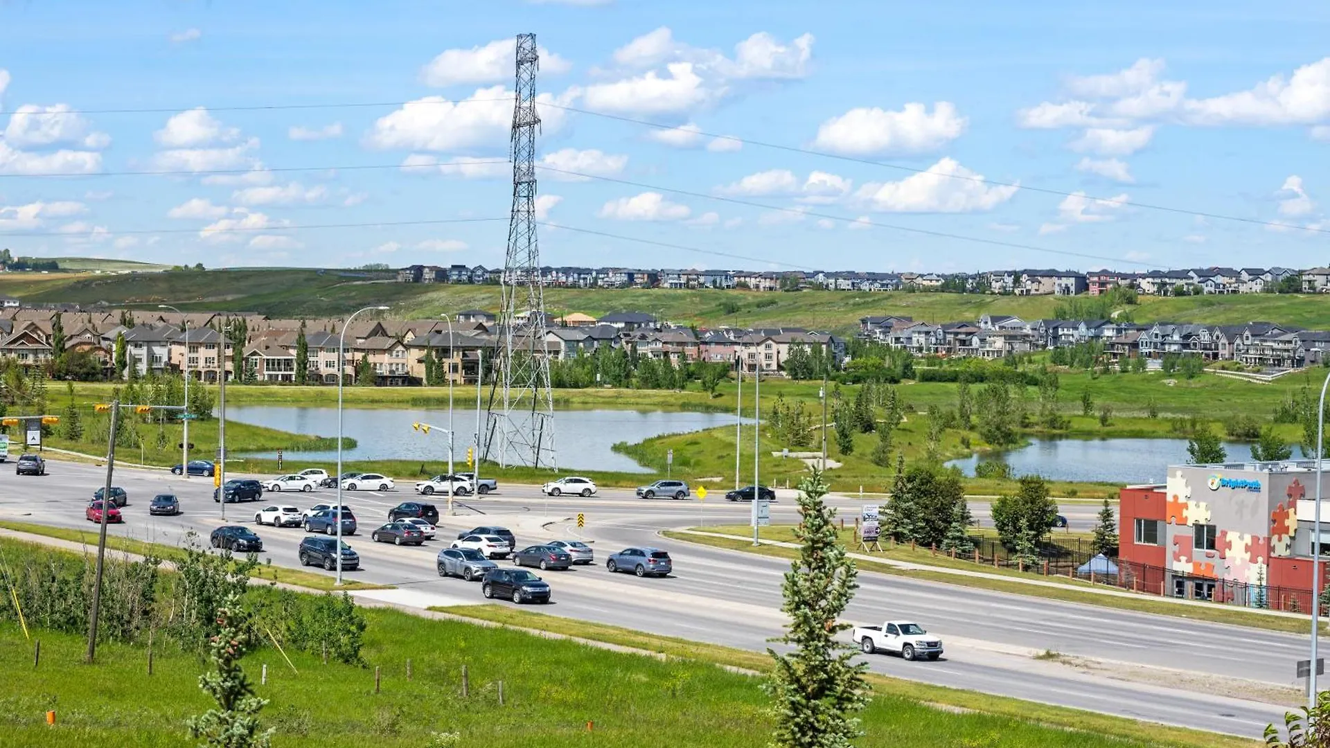 Casa vacanze Luxury Lakeview Home - 2500Sqft Of Private Space With 5 Beds, 4 Bath, 2 Living Rooms, Kitchen, Ac, Jacuzzi, 10 Guests Max, Basement Not Included, 18-Min To Airport, 20-Min To Downtown, 80-Min To Banff YYC