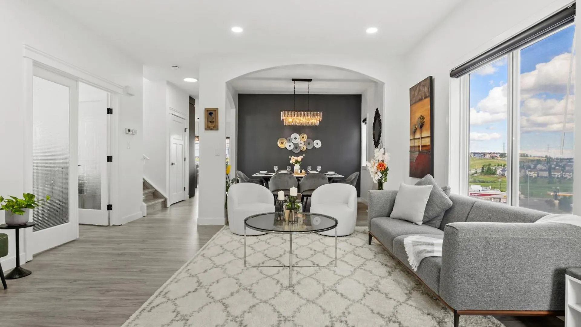Luxury Lakeview Home - 2500Sqft Of Private Space With 5 Beds, 4 Bath, 2 Living Rooms, Kitchen, Ac, Jacuzzi, 10 Guests Max, Basement Not Included, 18-Min To Airport, 20-Min To Downtown, 80-Min To Banff YYC 0*,